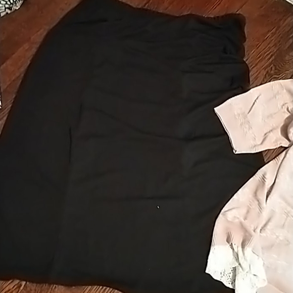 Blouse - Picture 2 of 4